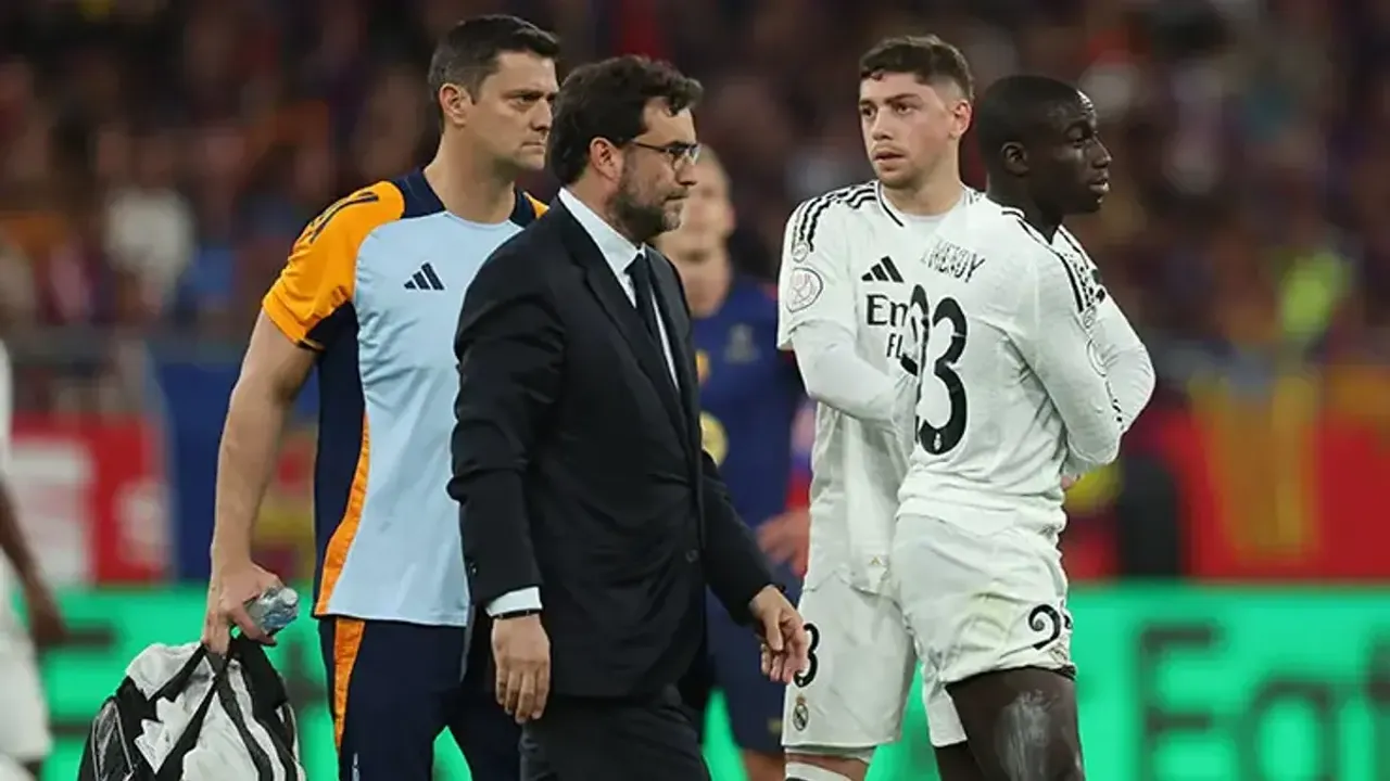 Real Madrid’de Şok Gelişme! Mendy Futbolu Bırakabilir