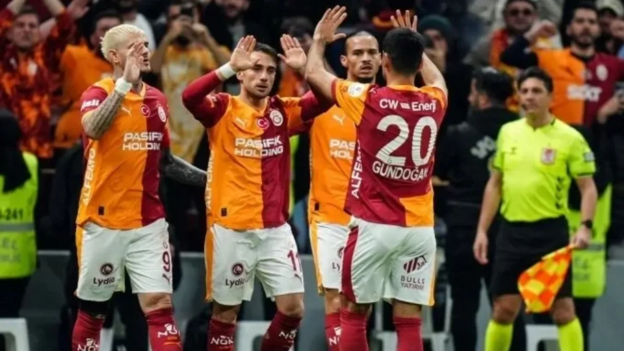 Galatasaray'dan Liderlik Şöleni: Kasımpaşa'ya Gol Yağdı, Icardi Rekor Kırdı!