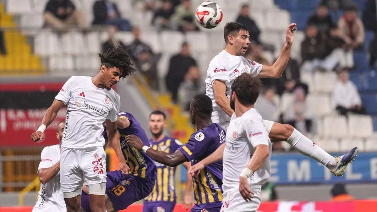 Antalyaspor'a Boli Can Suyu! Erol Bulut İlk Zaferini Eyüpspor Deplasmanında Kutladı