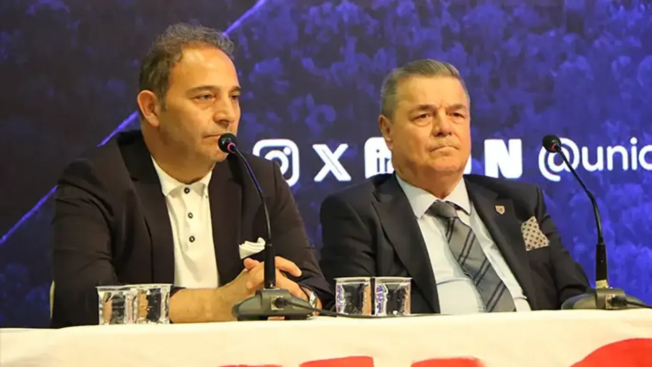 Samsunspor'dan Süper Lig'e Dev Hamle: 2.03'lük Kule Golcü Pape Moussa Fall Gündemde!