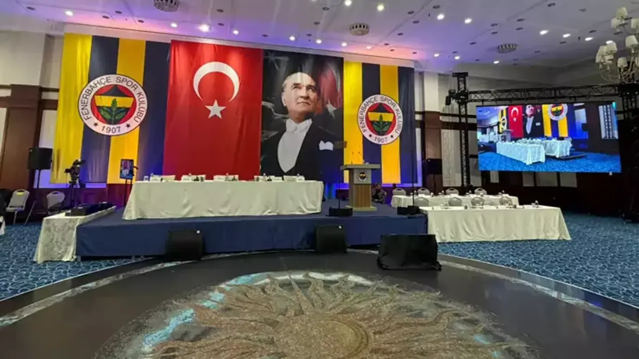 Fenerbahçe'den Efsanevi Başkan Ali Şen'e 50 Yıllık Vefa Plaketi: Duygusal Anlar Yaşandı