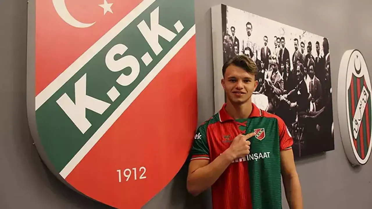 Karşıyaka’da genç kaleci Sadri Ege Dipci profesyonel oldu! Ömer Faruk için indirim gündemde