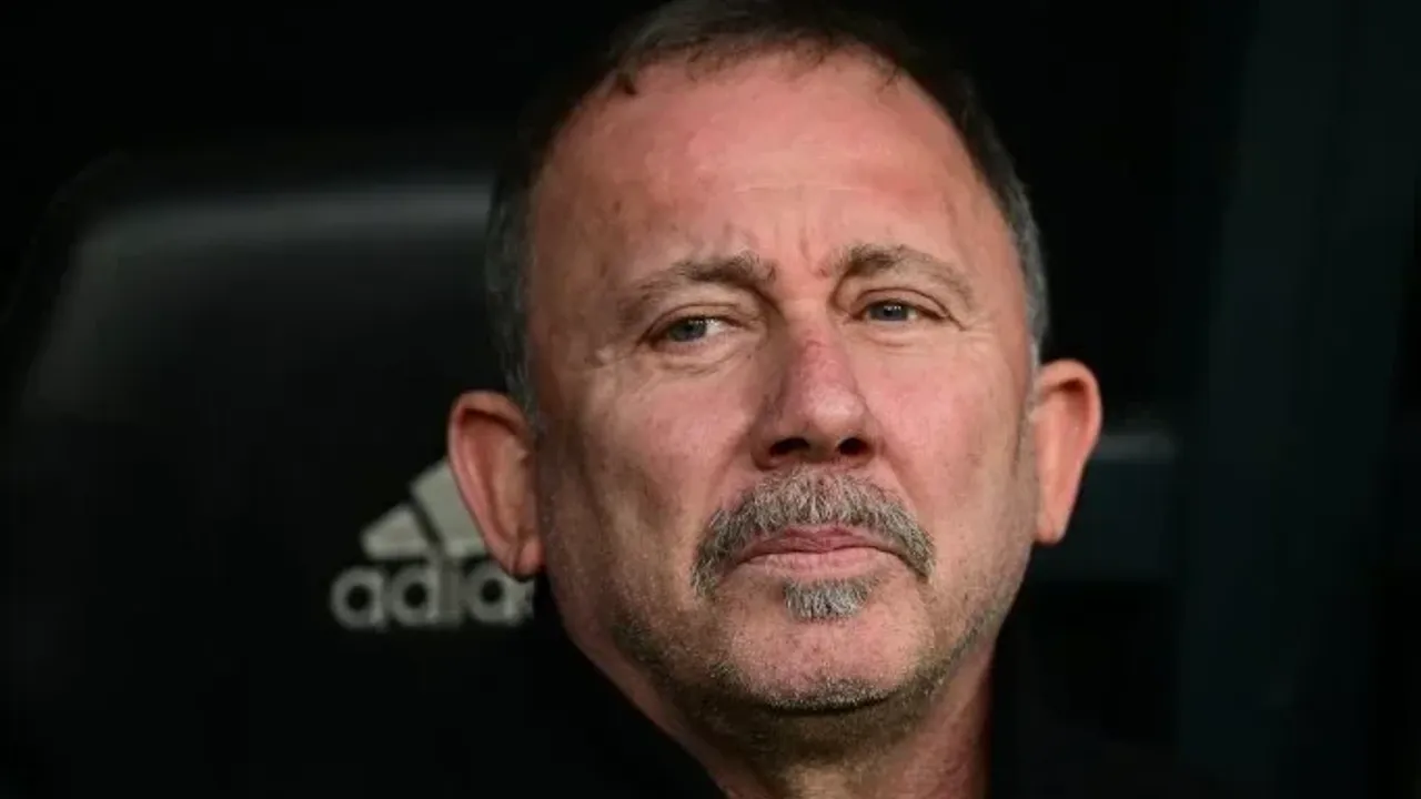 Sergen Yalçın'dan Karagümrük Öncesi Kritik Analiz ve İlk 11 Kararı!