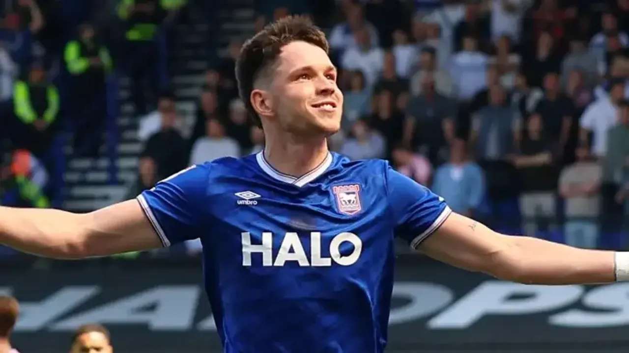 Tarihi Yükseliş: Ipswich Town Premier Lig'e Adım Attı!