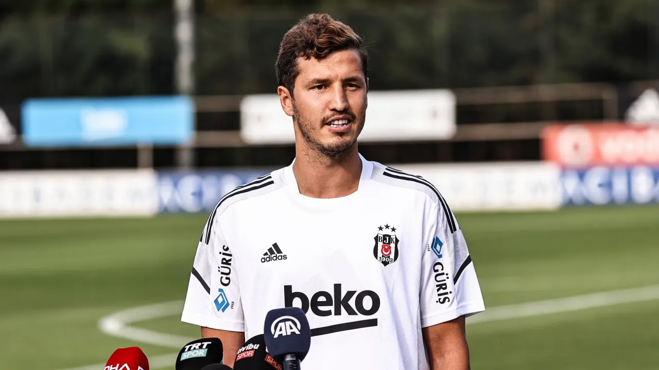 Salih Uçan'ın Yeni Durağı Kocaelispor mu Oluyor? Bomba Transfer Gelişmesi!