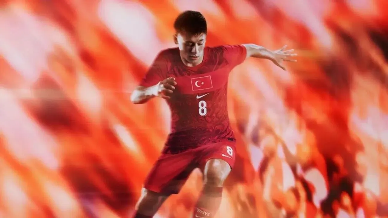 A Milli Takım'ın Yeni Formaları Göz Kamaştırıyor: Zafer Ruhu Sahalarda!