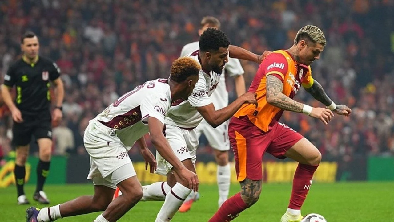 Süper Lig'in Zirve Hesaplaşması: Trabzonspor Galatasaray Derbisi Öncesi Kritik Detaylar ve Muhtemel 11'ler!