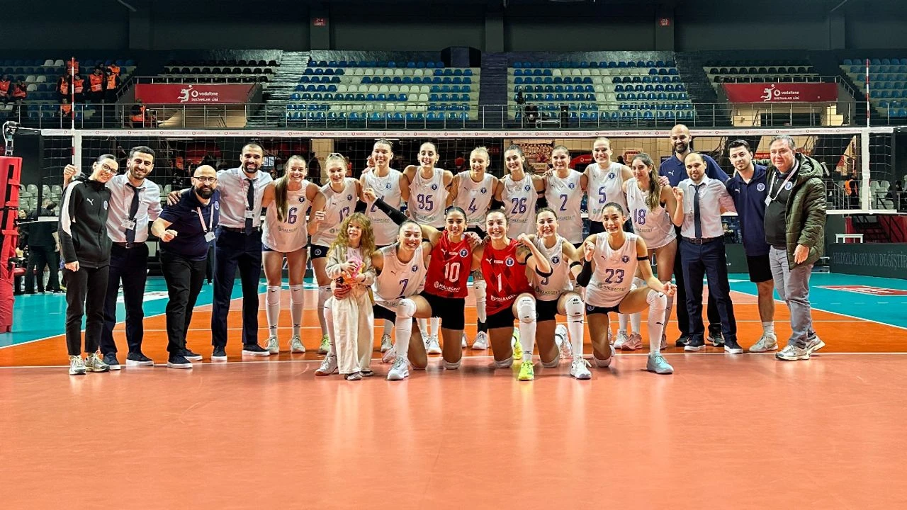 Aydın BŞB'den Büyük Sürpriz: THY'yi Nefes Kesen Maçta Tie-Break ile Yıktı!