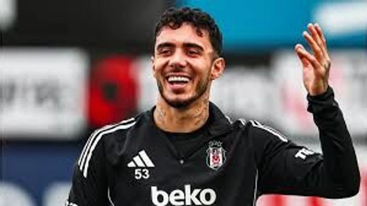 Beşiktaş'ta Emirhan Topçu Şoku! Genç Savunmacı Antrenmana Katılamadı