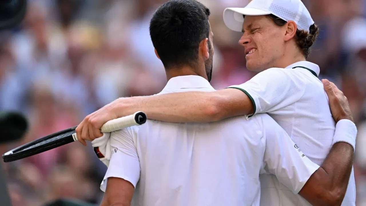 Wimbledon Şoku: Djokovic'ten 'Hezimet' İtirafı! Sinner Fırtınası Finale Yürüdü
