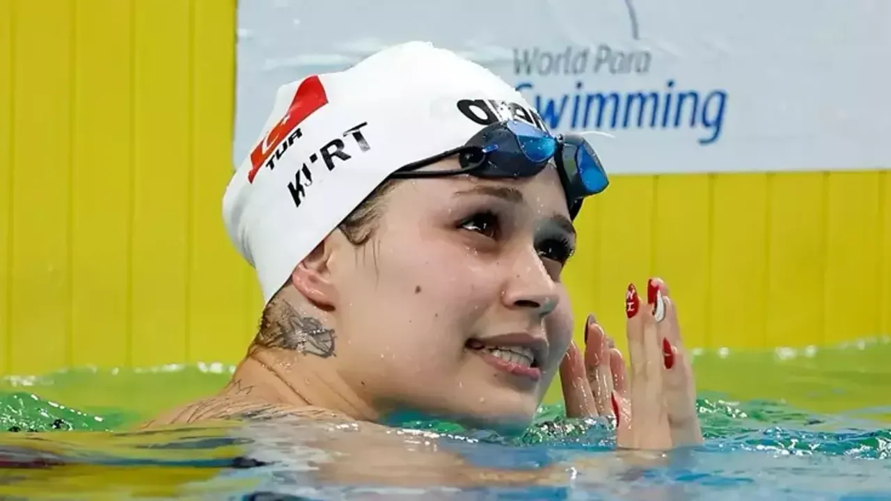 Defne Kurt’tan tarihi başarı: Bir dünya şampiyonasında 5 altın madalya kazanan ilk Türk sporcu!