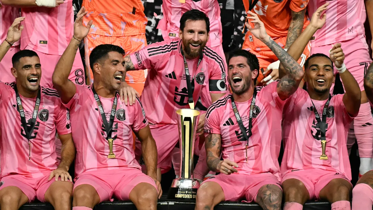 Messi Bir Kupa Daha Kazandı: Inter Miami Zafere Ulaştı, Beckham'dan 'Ballon d'Or Ona Verilmeli' Çıkışı!