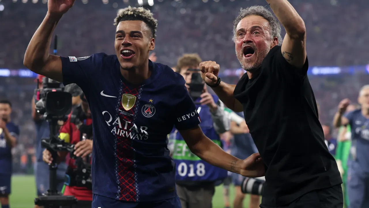 PSG'den Tarihi Zafer: Devler Ligi'nde Üst Üste İkinci Şampiyonluk!