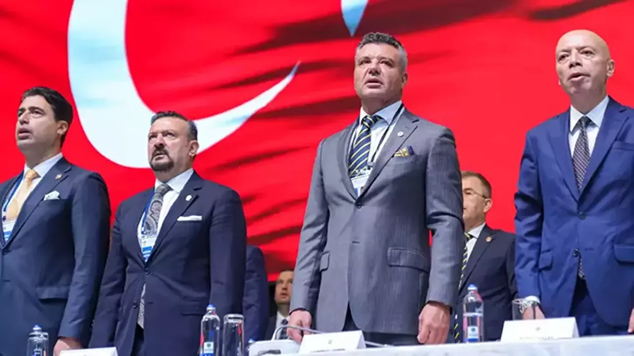 Fenerbahçe'den Tarihi Hamle: 10 Milyar TL'lik Dev Sermaye Artırımı KAP'ta Duyuruldu