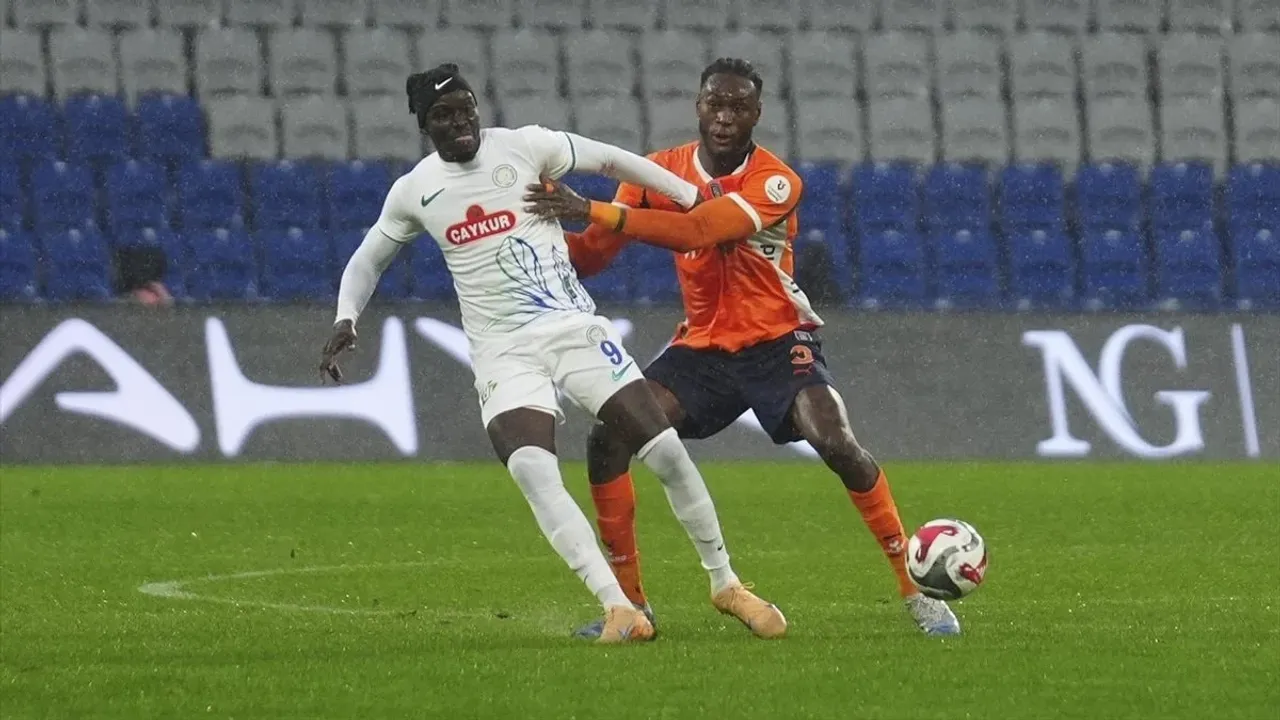 Süper Lig'de Gol Düellosu: Başakşehir Rizespor'la Puanları Paylaştı!