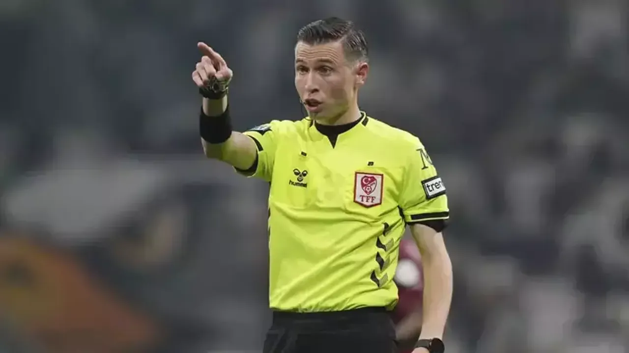 Süper Lig'de Beşiktaş-Antalyaspor Düellosu: Kritik Düdük Kime Emanet? TFF Açıkladı!