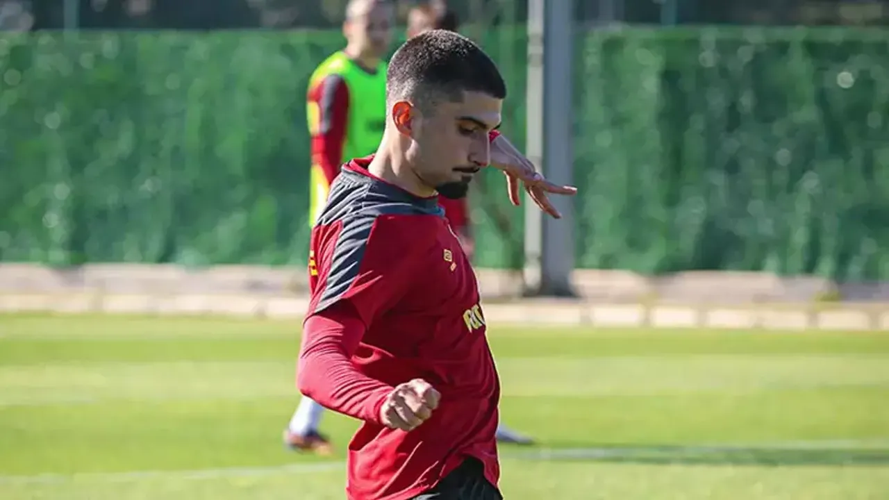 Göztepe'den Galatasaray Derbisi Öncesi Son Rötuşlar: Stoilov'dan Kritik Hamleler!