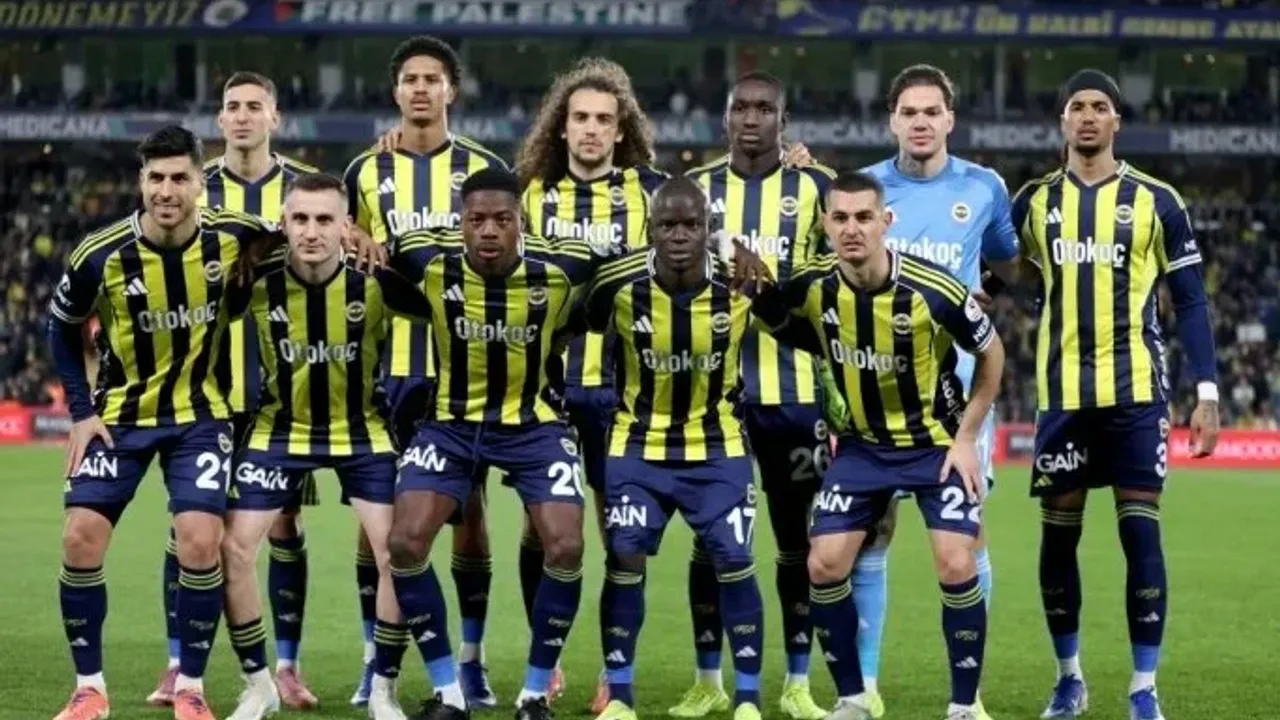 Süper Lig'in Kalbi Olimpiyat'ta Atacak: Karagümrük, Fenerbahçe'yi Konuk Ediyor!