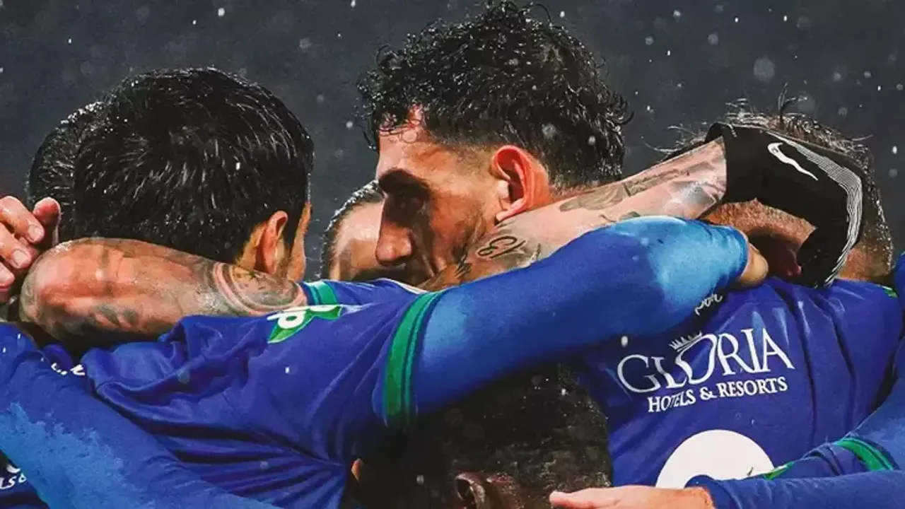 Çaykur Rizespor'dan Kupada Gol Şöleni: Pendikspor'u 6-1'le Geçerek Gruplara Yükseldi!