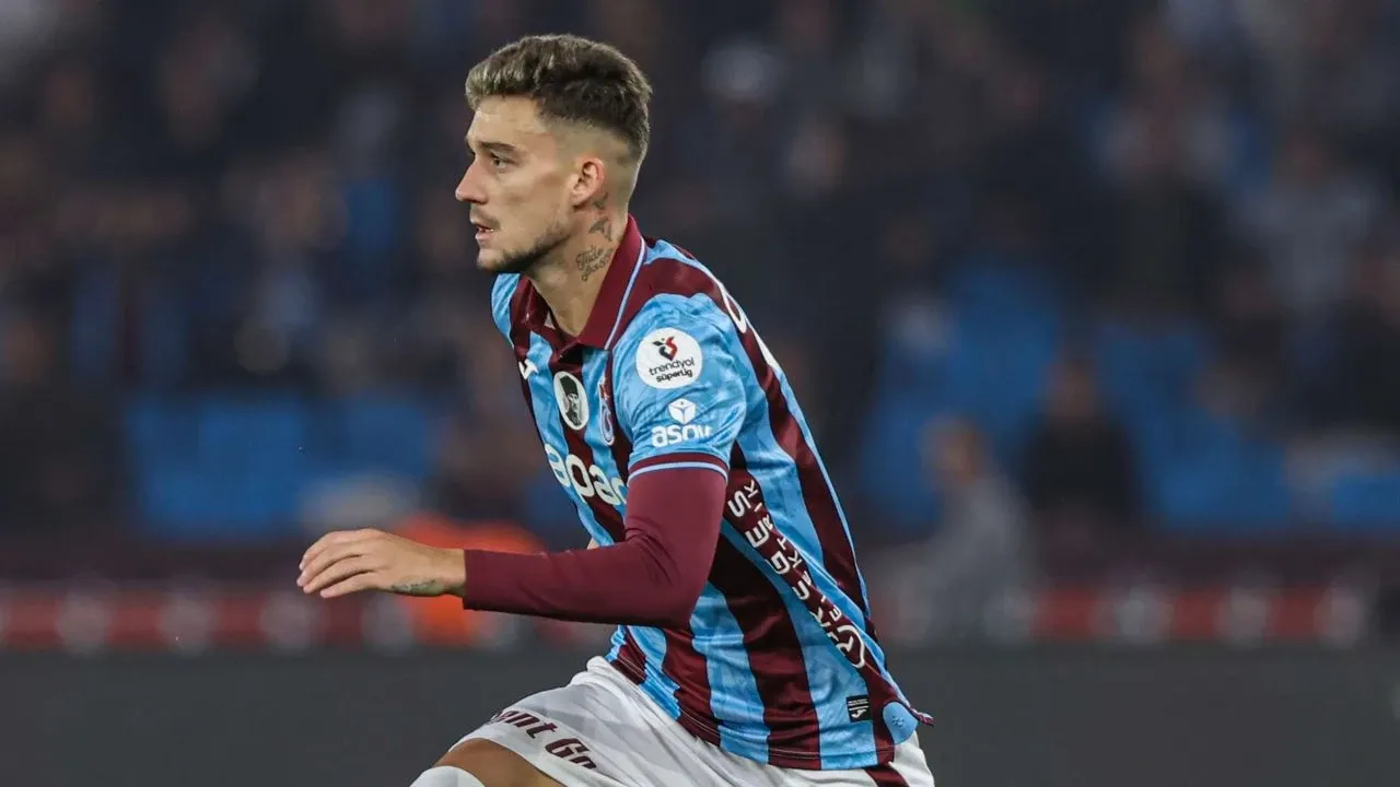 Ernest Muçi Fırtınası: Bordo-Mavili Formayla Kariyer Zirvesinde!