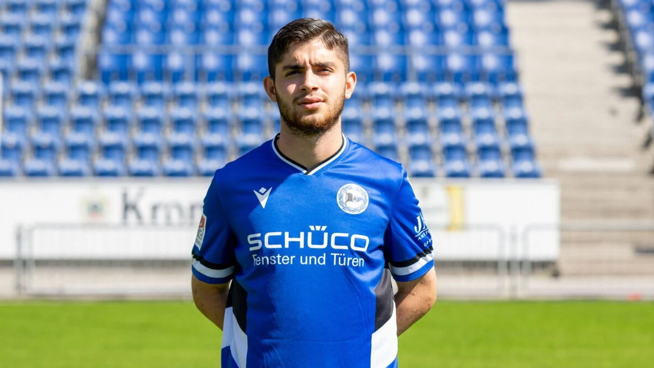 Burak İnce BAE'ye Transfer Oldu: Baniyas ile Anlaşma Tamamlandı!