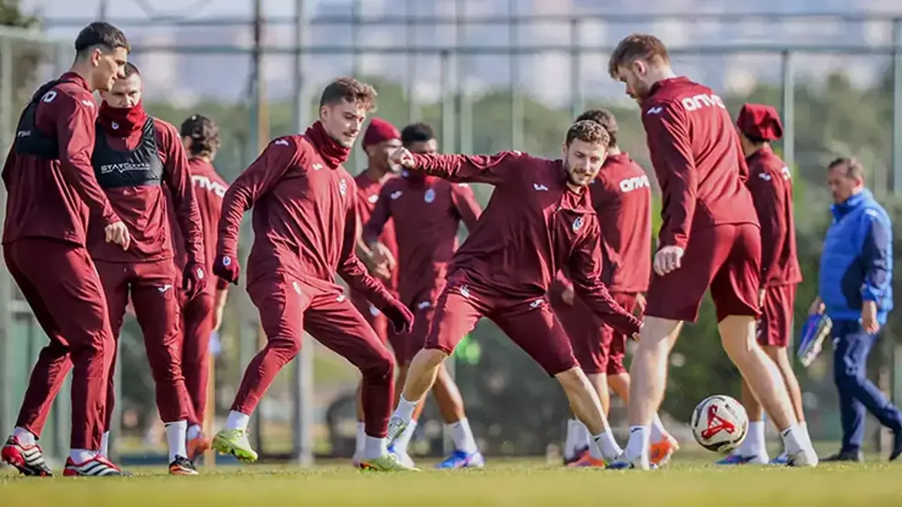 Trabzonspor ve Antalyaspor'dan 60. Randevu: Süper Lig'de Tarihi Rekabetin Yeni Perdesi!