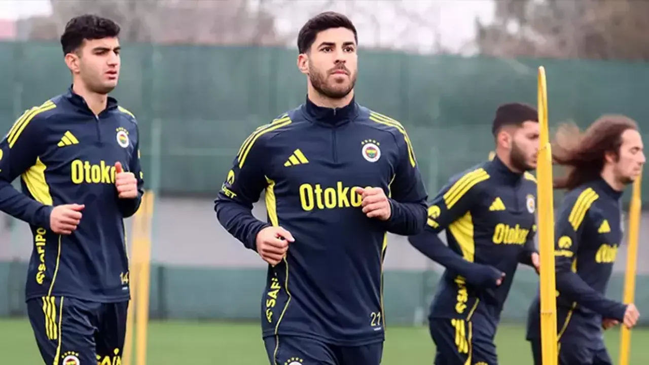 Fenerbahçe'de Zorlu Kocaelispor Deplasmanı İçin Hazırlık Maratonu Başladı