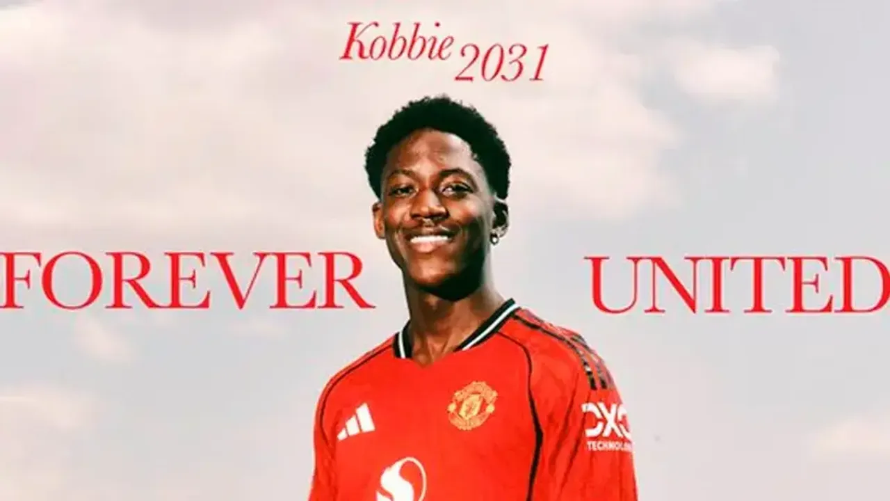 Manchester United, Kobbie Mainoo’nun Sözleşmesini 2031’e Kadar Uzattı