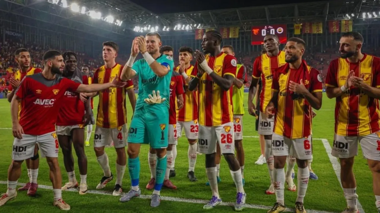 Stanimir Stoilov Dokunuşuyla Göztepe Savunması Resital Yapıyor: Süper Lig'in En Az Gol Yiyen Takımı!