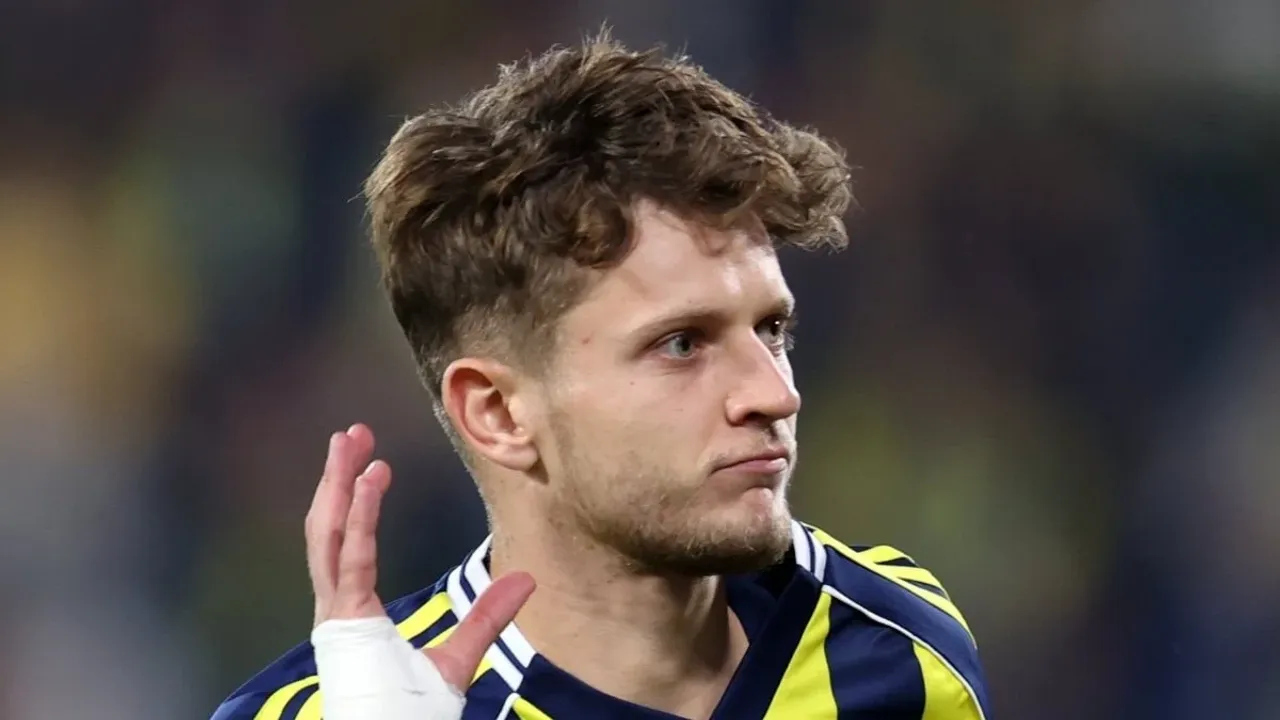 Fenerbahçe'de Beklentilerin Altında Kalan Szymanski, Rennes Yolcusu!