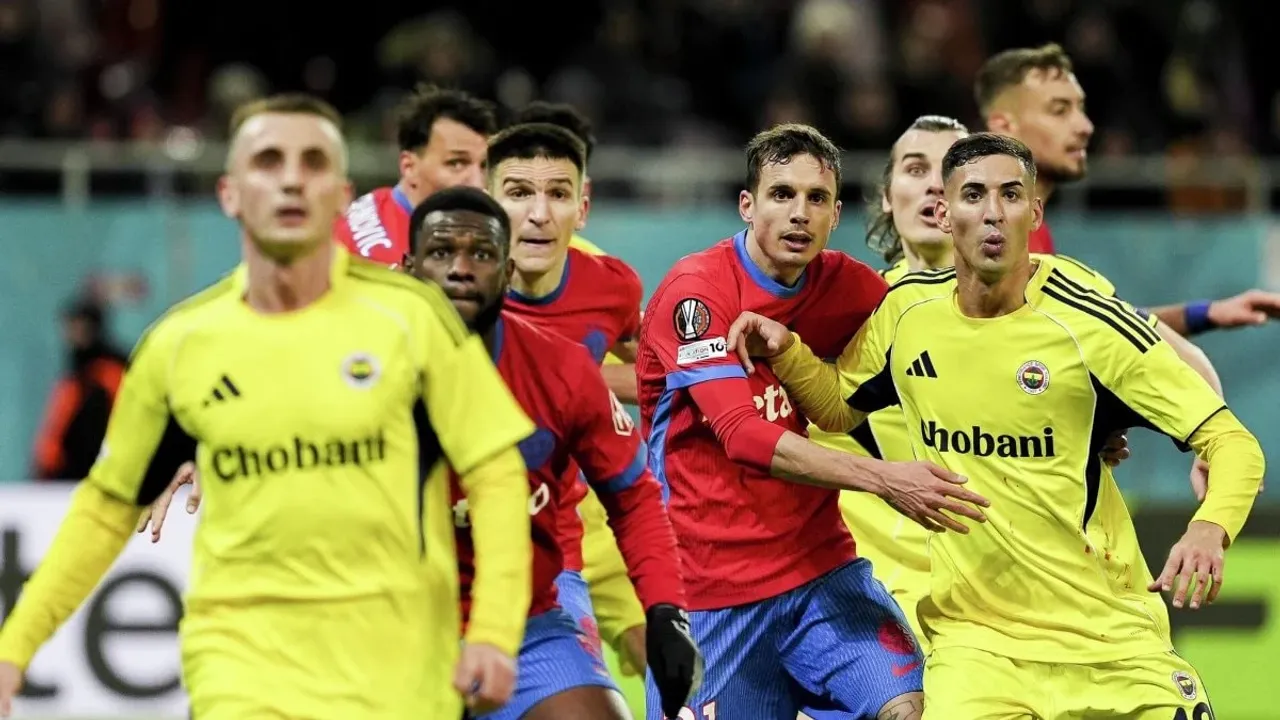 Bomba! FCSB Başkanı Becali, Fenerbahçe Maçı Sonrası 3 Futbolcuyu Gönderdi