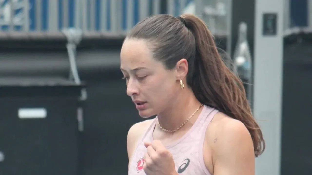 Zeynep Sönmez'den Avustralya Açık'ta Destansı Yükseliş: Ana Tabloda!