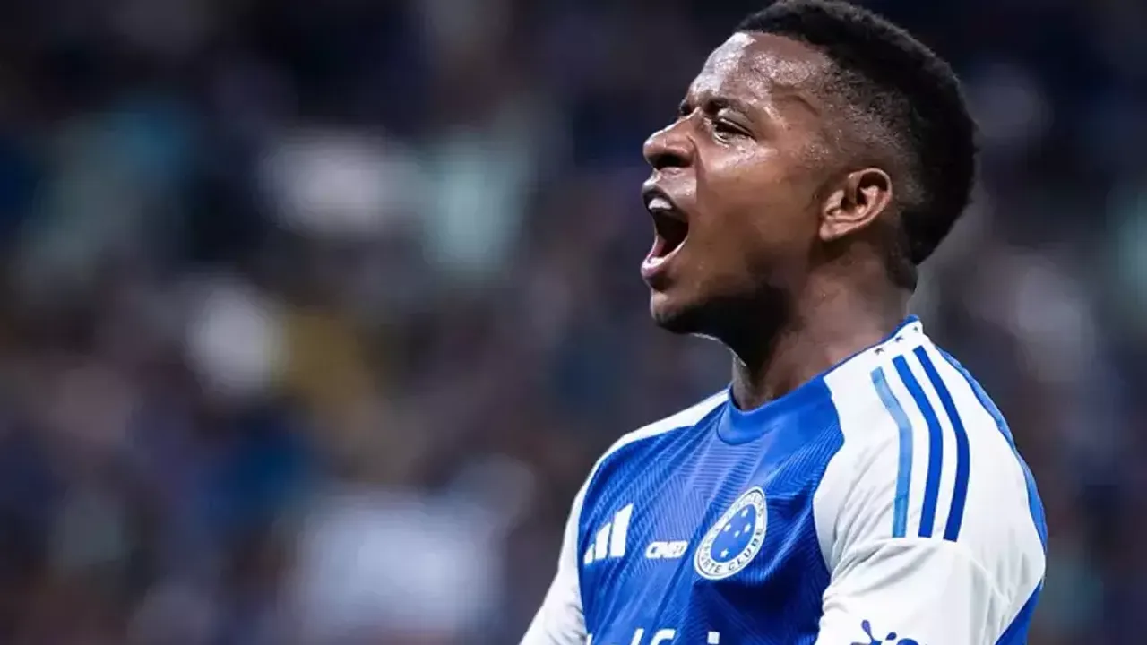 Cruzeiro'dan Corinthians'a Üç Güllük Tarife: Arroyo ve Jorge Şov Yaptı!