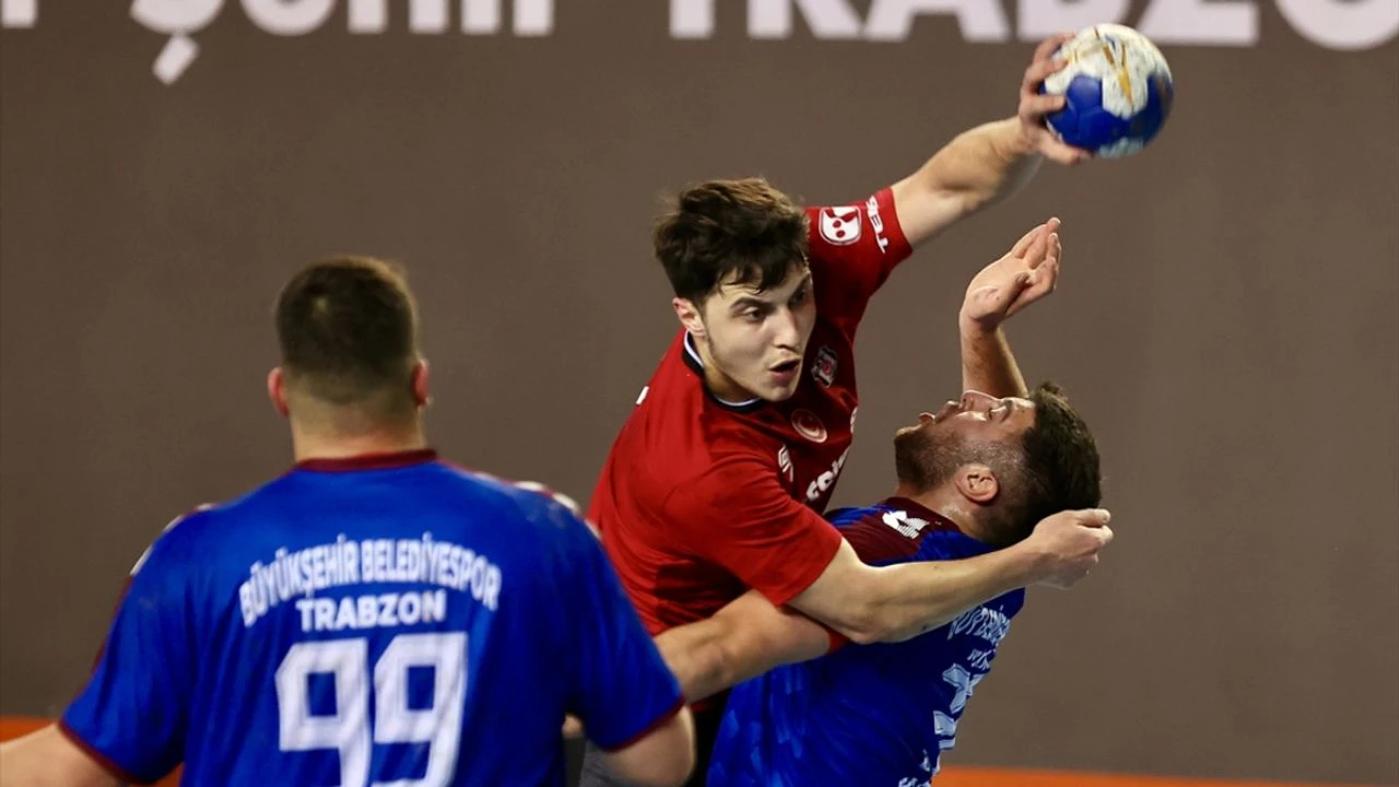 Beşiktaş’tan Trabzon’da gol yağmuru: Namağlup liderlik sürüyor