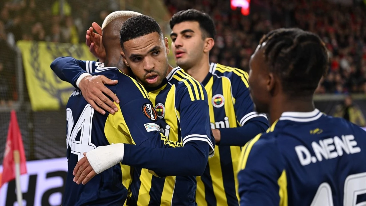 Fenerbahçe'nin Farklı Galibiyeti Norveç Basınında Geniş Yankı Uyandırdı