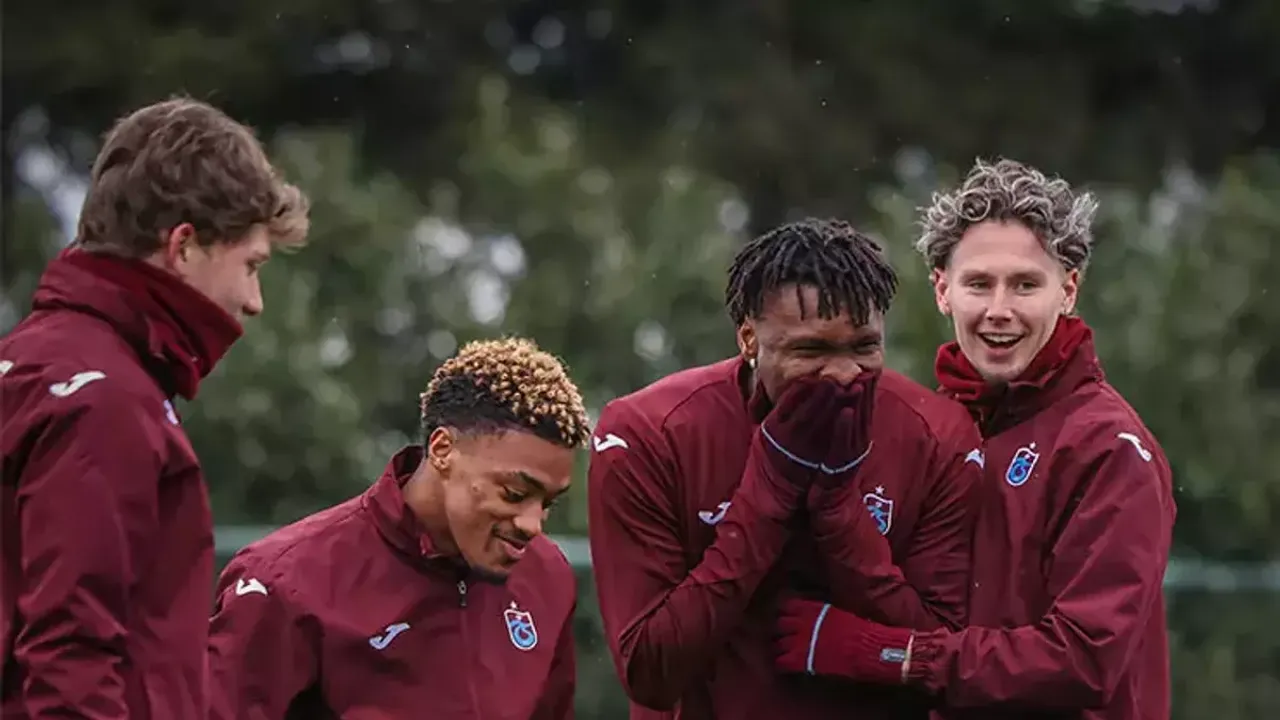 Bordo-Mavililer'den Eyüpspor Mesaisi: Süper Lig Öncesi Kritik Taktikler Belirlendi!