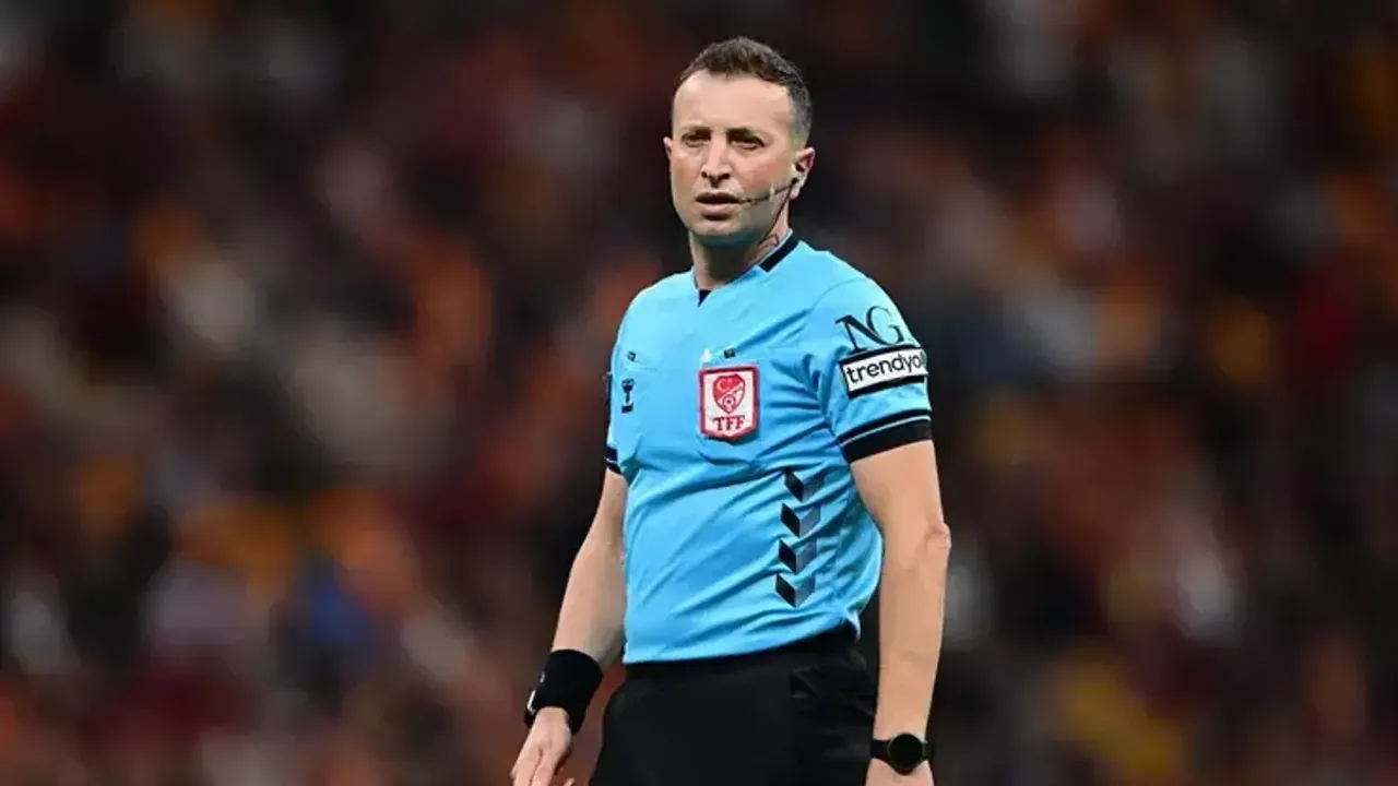 Tarihi Derbiye Genç Hakem Yasin Kol! İki Dev'in Karnesi Şaşırttı