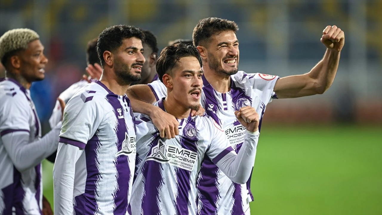 Keçiörengücü'nden Kupada Tarihi Gece: Kayserispor'u Uzatmalarda Yıktı!