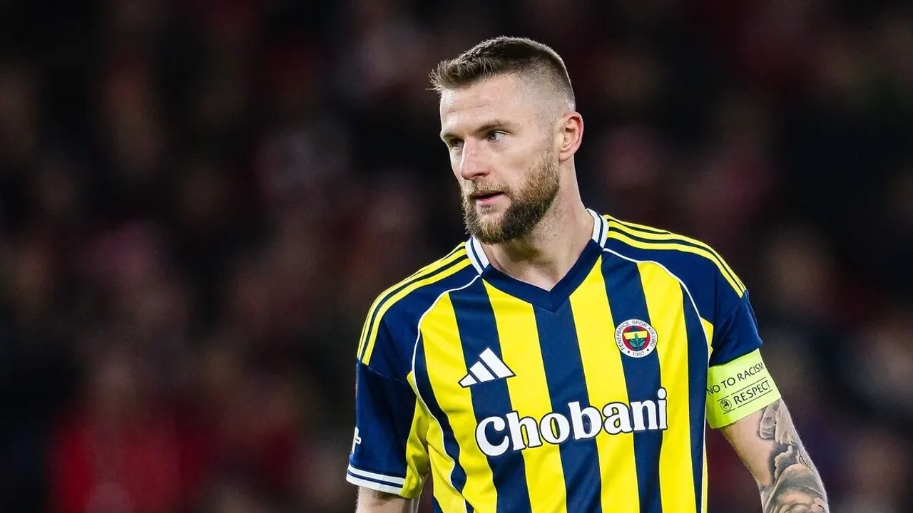 Fenerbahçe'de Milan Skriniar Kabusu! Avrupa Gecesi Sakatlıkla Gölgeledi