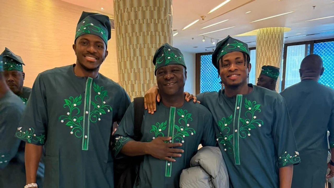 Victor Osimhen Sahne Dışı Tarzıyla Büyüledi: Milli Kampın En Dikkat Çeken İsmi