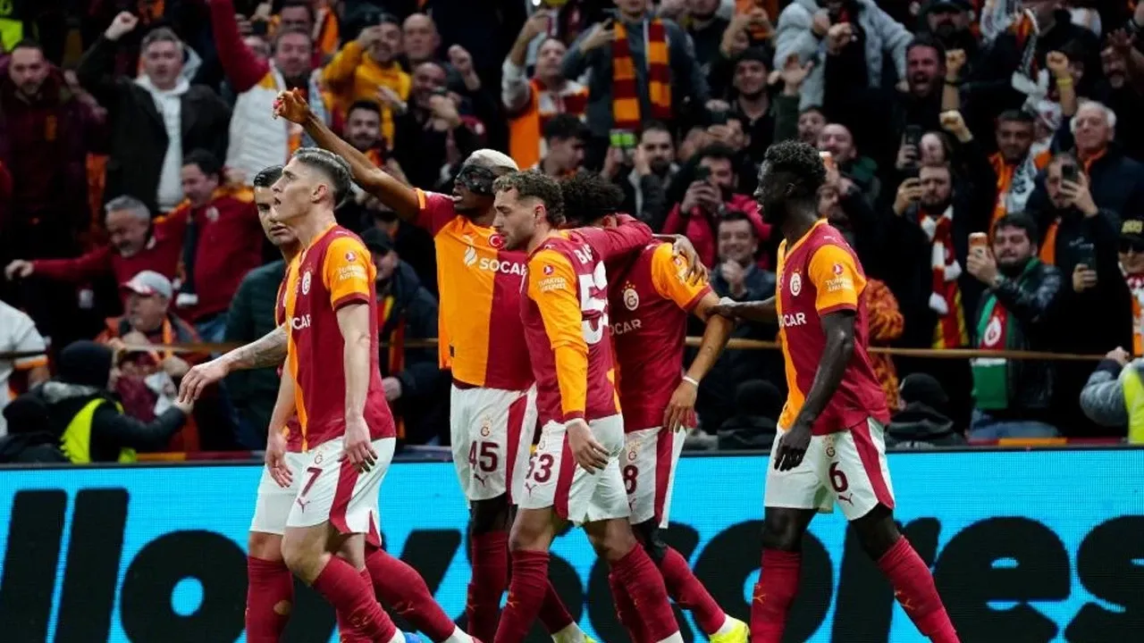 Şampiyonlar Ligi Ateşi Yükseliyor: Galatasaray'da Kart Alarmı ve Kritik Liverpool Maçı Öncesi Son Durum