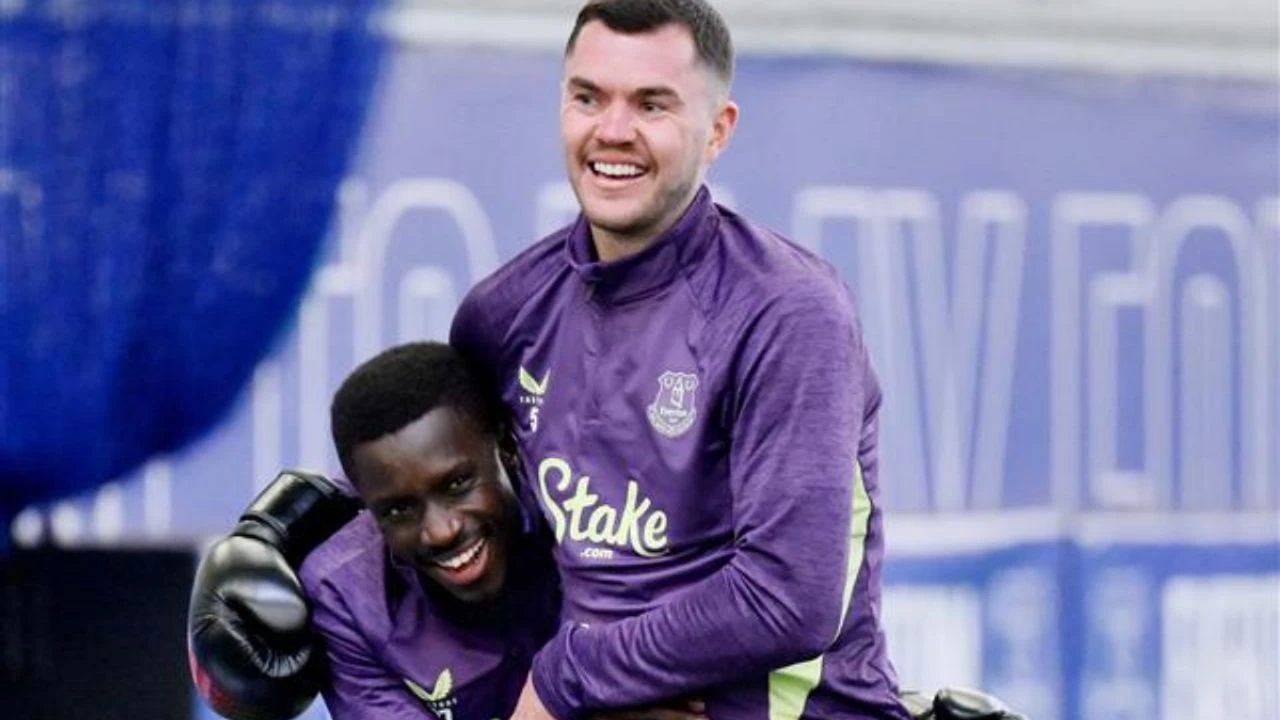 Everton'da Sahadaki Gerilim Sona Erdi: Gueye ve Keane Krizi Barışla Çözüldü!
