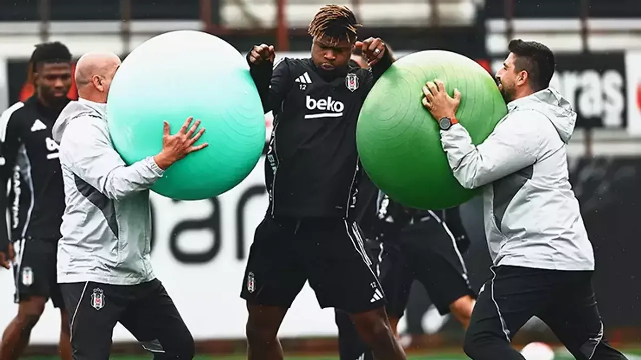 Beşiktaş'ta Yoğun Mesai: Sergen Yalçın'dan Kondisyon ve Taktik Vurgusu!