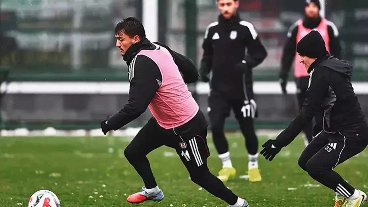 Sergen Yalçın Yönetimindeki Beşiktaş, Keçiörengücü Maçı İçin Sahada!