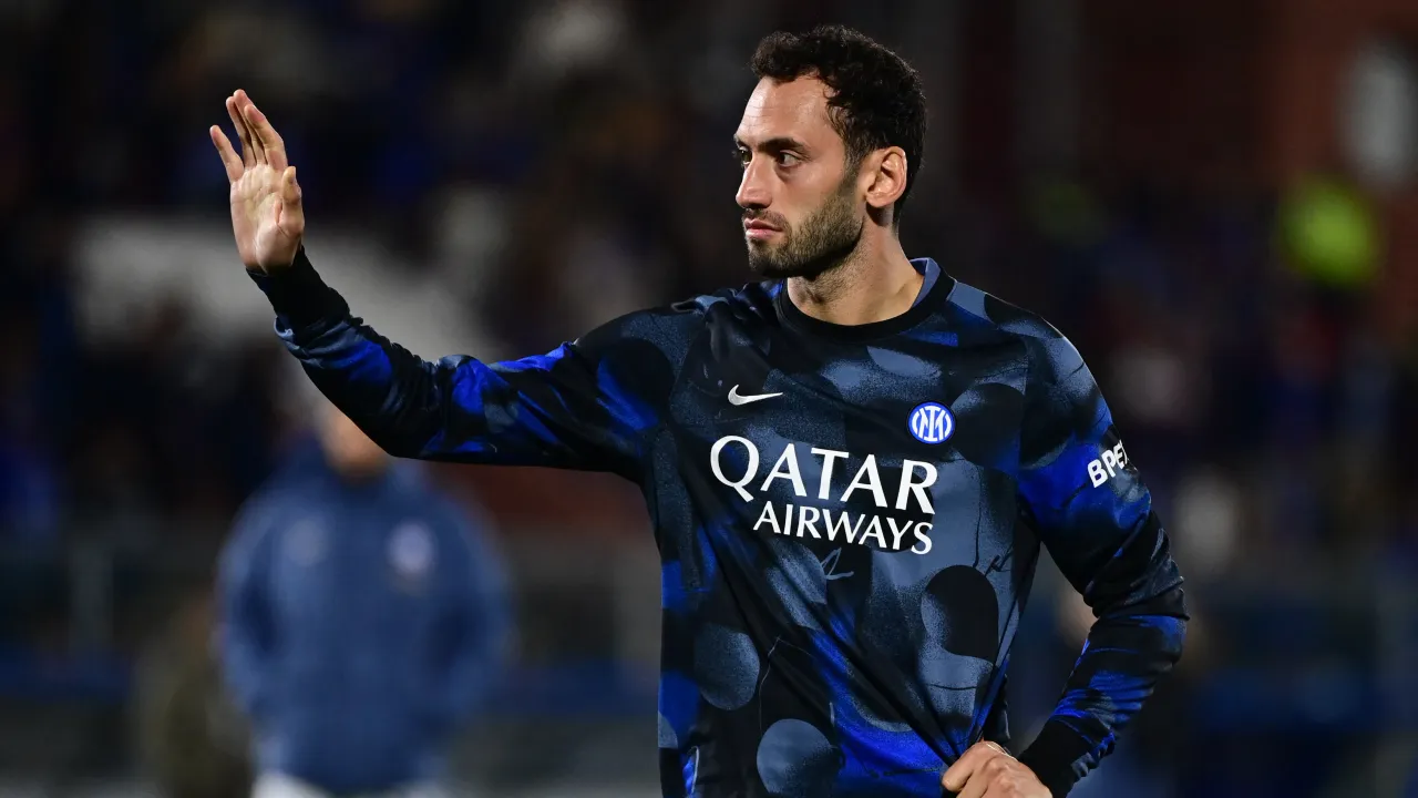 Hakan Safi Oy Kullanırken Açıkladı: Hakan Çalhanoğlu Tamam
