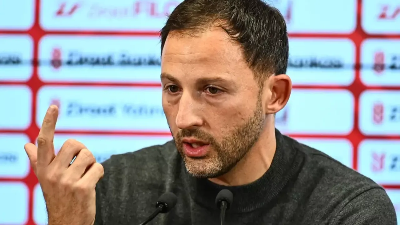 Fenerbahçe'de Tedesco'dan Transfer Penceresi Sonrası Çarpıcı Mesajlar!