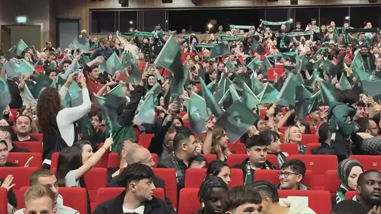 Kocaelispor’un 60. Yılı Coşkuyla Kutlandı: “Efsane Forma” Büyük Beğeni Topladı