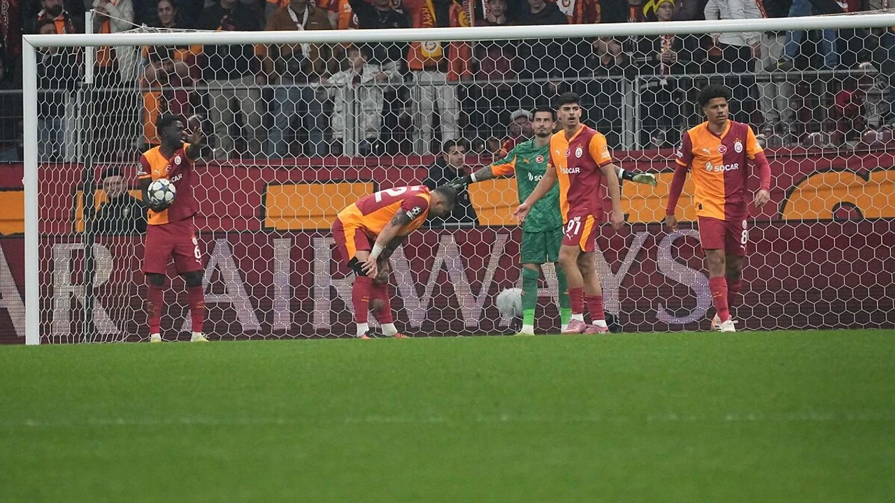 Galatasaray'da Kritik Fikstür Öncesi Büyük Kadro Endişesi: Derbide Kimler Yok?