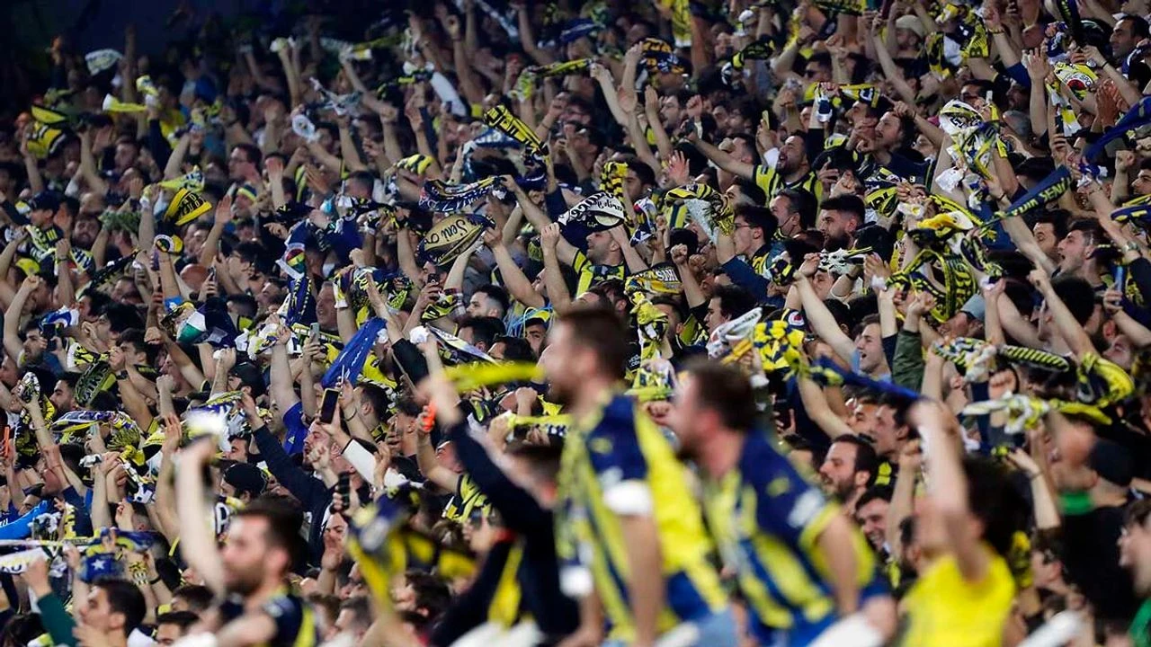 PFDK'dan Fenerbahçe'ye Ağır Ceza: 17.829 Koltuk Boş Kalacak!