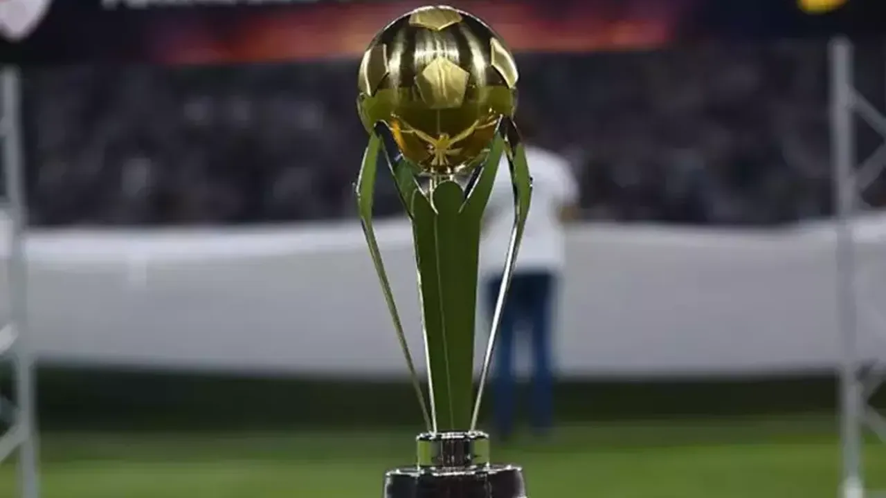 Dev Derbide Kritik Saat Ayarı: Süper Kupa Finali Erken Başlayacak!